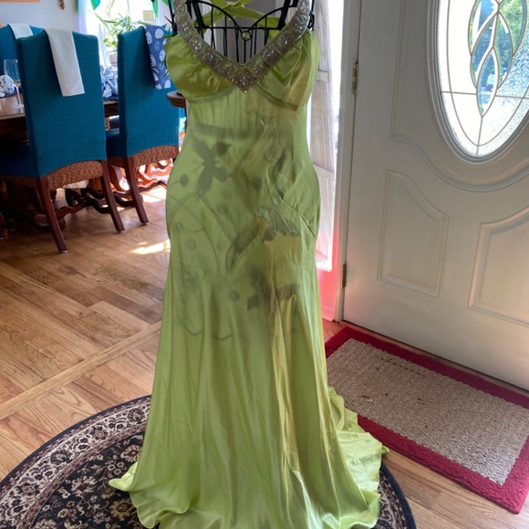 Prom dress - Picture 4 of 6